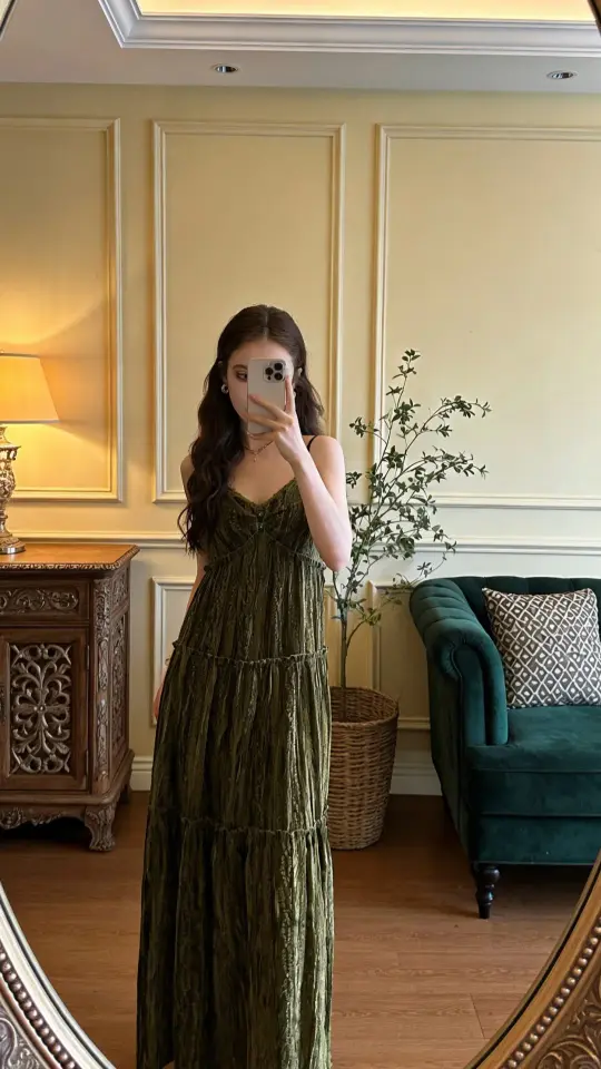Dark green halter-neck long ball gown R8834