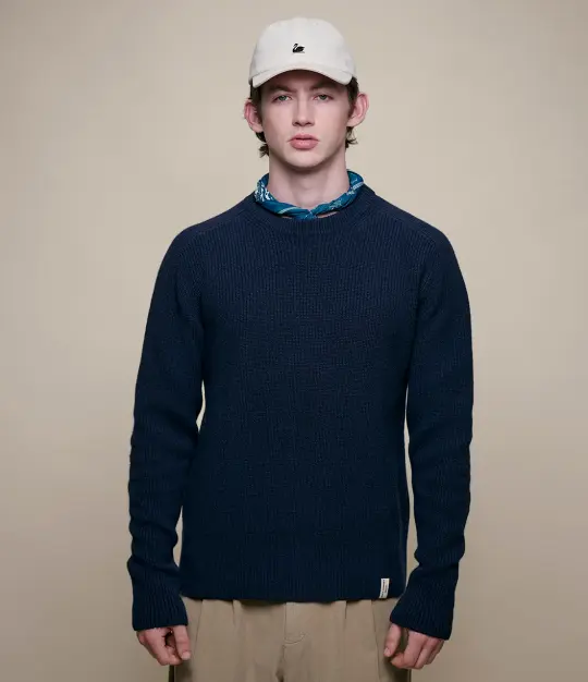 Sturdy Ribbed Merino Wool-Cashmere Raglan Sweater