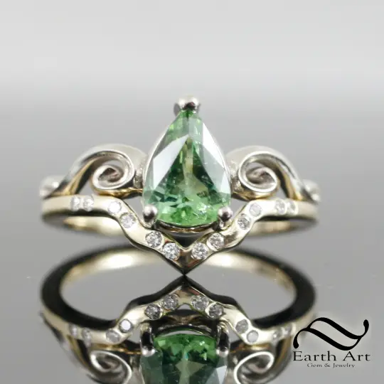 Tourmaline in 14k white and yellow gold ring with natural diamonds