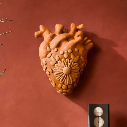 Mi Corazón de Flor Barro Pigmentado Heart Clay Wall Art