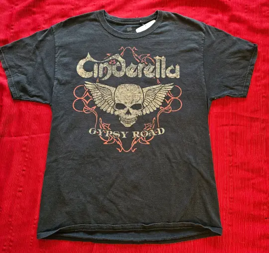 Cinderella Gypsy Road 2011 tour band t-shirt size L