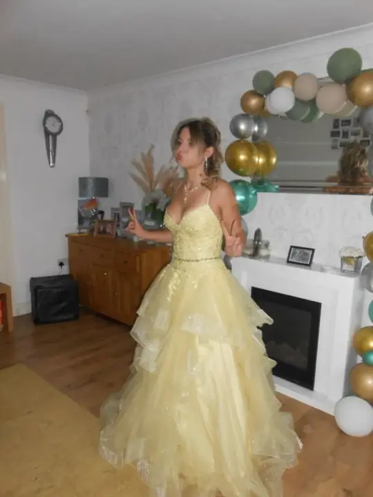 Sparkly Tulle Layered Women's Prom Gown Yellow Waist Fitted Maxi Evening Dress Birthday Dress — Fall Outfit 2026 New  RS3301
