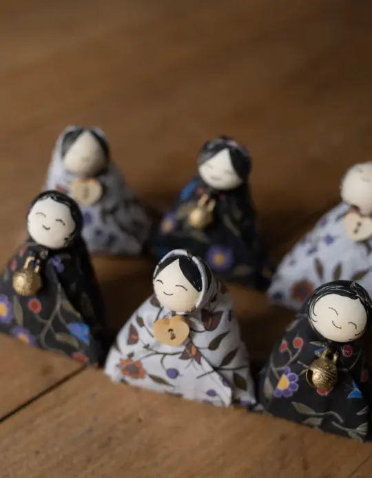 DIY kit '6 petites Laumė de lavande' - fleurs crème / noir