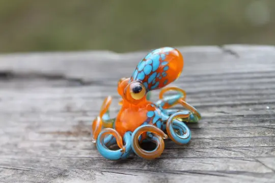 Handmade Glass Octopus Figurine Orange Blue Spotted Sea Animal Decor 3cm