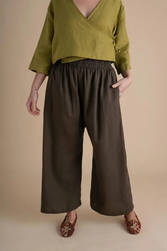 Weekend Pants in Lichen