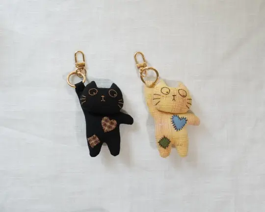 Paw-Stuck Kitty Bag Charm