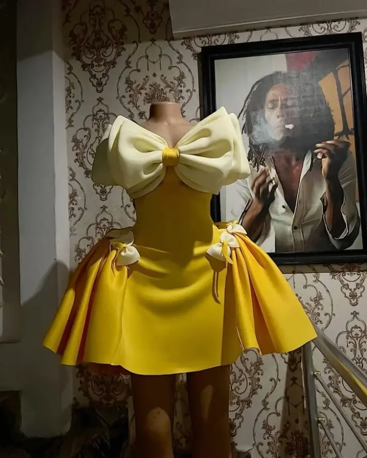 Yellow short skirt with white bow waist design with large hem short skirt for homecoming dress R4103