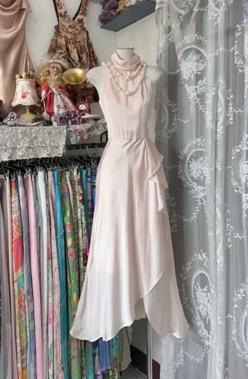 Light pink satin sleeveless waist elegant long ball gown R6161