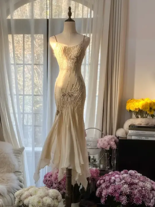 Light apricot halter-neck fitted waist bodycon long ball gown R7723