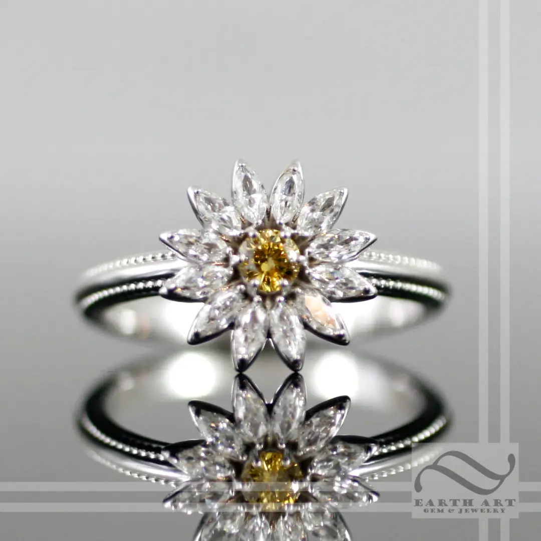 14k white gold and Diamond Daisy Ring