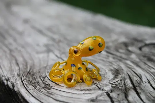 Handmade Yellow Glass Octopus Figurine With Colorful Spots Sea Art 3cm