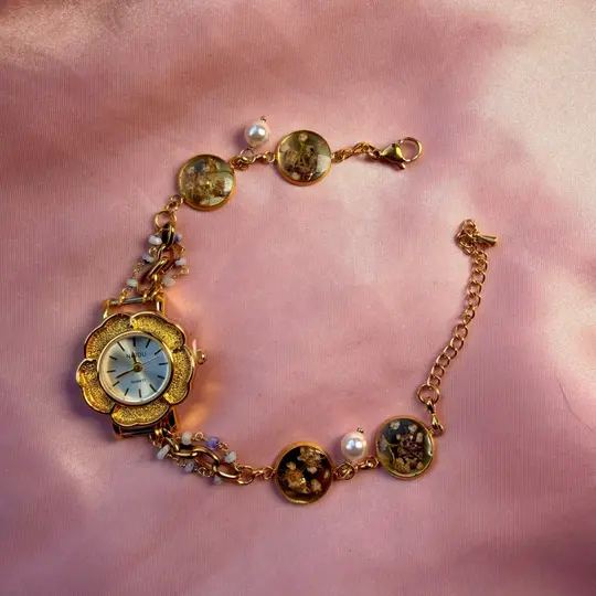Blossom - Gold Real Flower Watch Bracelet