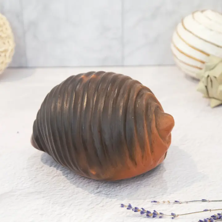 Santa Cruz Cachán Caracol Seashell Clay Sculpture