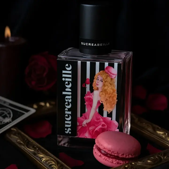 Raspberry Macaron