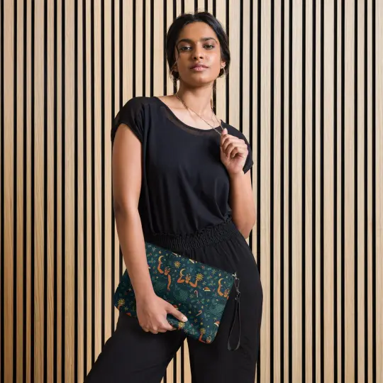 La Sirena Freaky Holiday Crossbody Bag | PAA Style in Motion