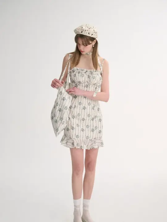 French halter neck suspender skirt ruffled floral skirt holiday style dress R2752