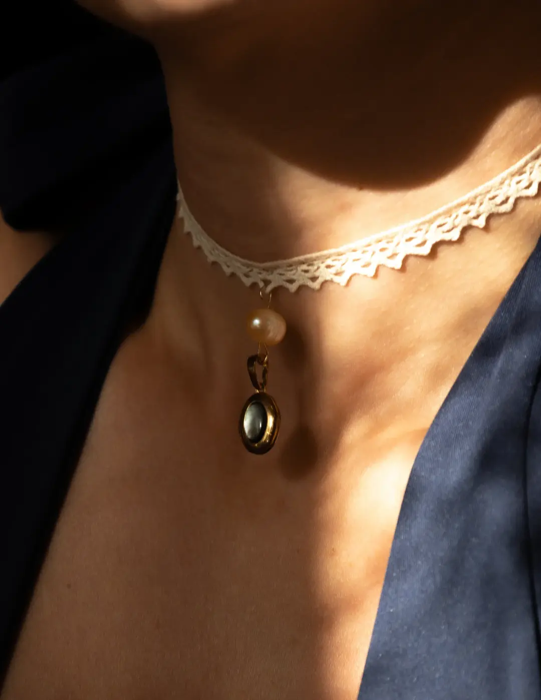 The Sunday Secret | Mother of Pearl Perfume Choker