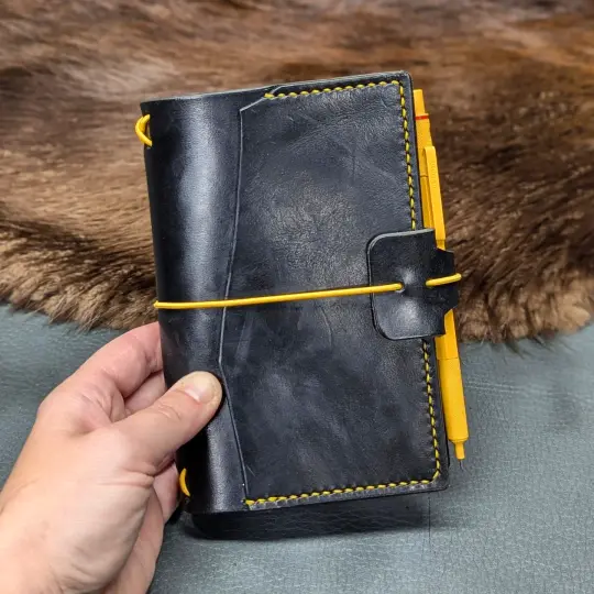 POCKET Traveller's Notebook | Long Haul BASALT, No. 8