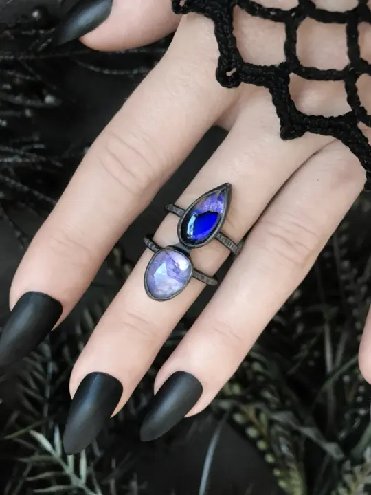 Labradorite and Tanzanite Thorax Ring