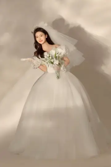 Hazy White A-Line Bateau Tulle Puffy Corset Maxi Wedding Dress RS2009