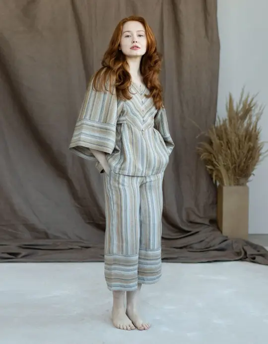 Pantalon  'Adelina' en lin rayé ambre