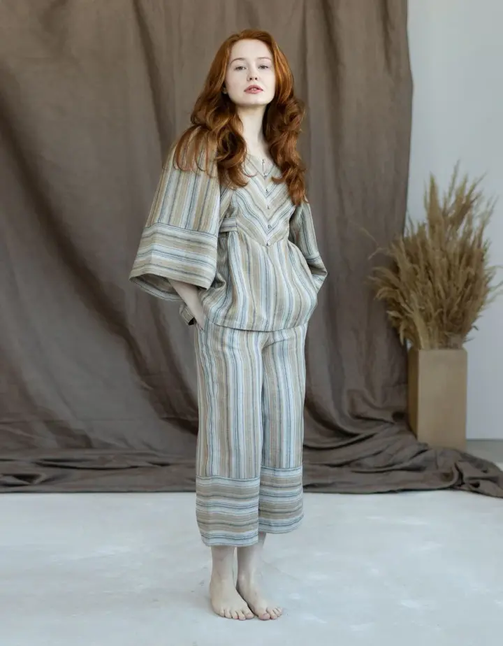 Pantalon  'Adelina' en lin rayé ambre