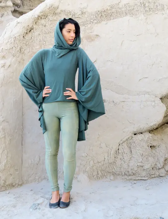 Chunky Cowl Priestess Sleeve Simplicity Cropped Shirt