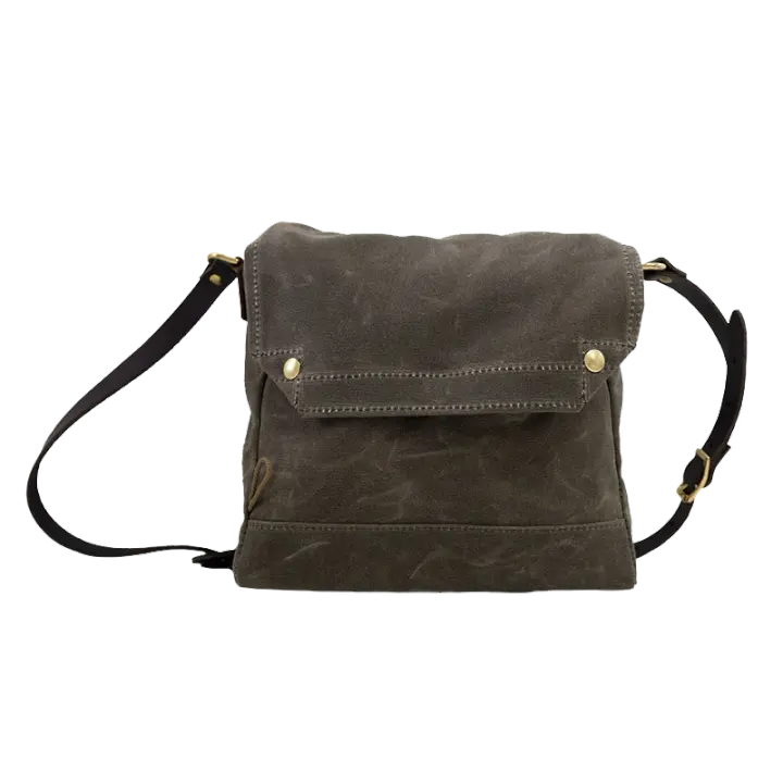 Archaeologist Satchel