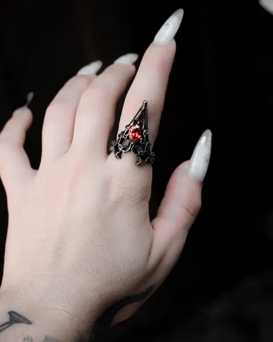 Altarveil Ring