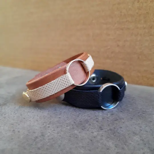 Leather Ring Holder Bracelet | Adjustable Full-Grain Design