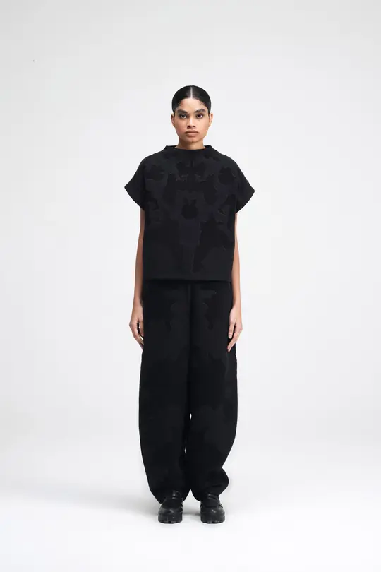 Plume Embroidered Pants