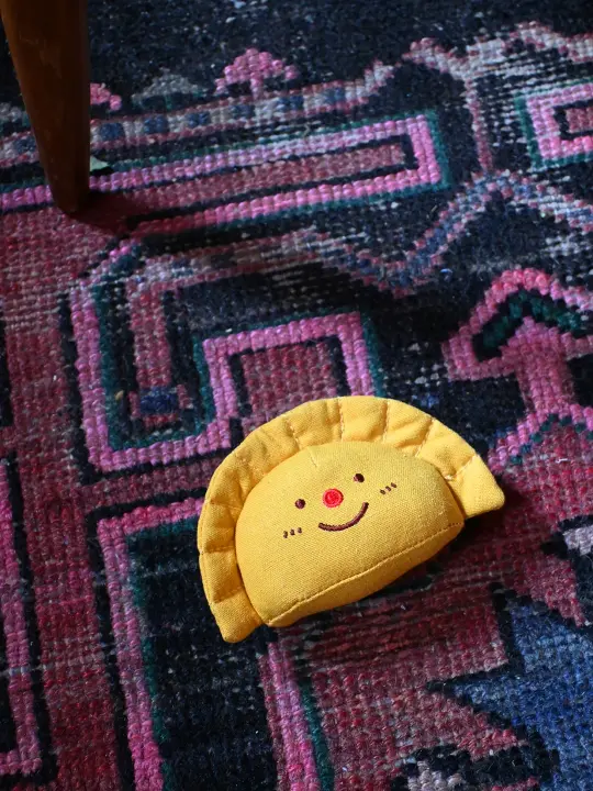 "Empanada" Squeaky Pet Toy