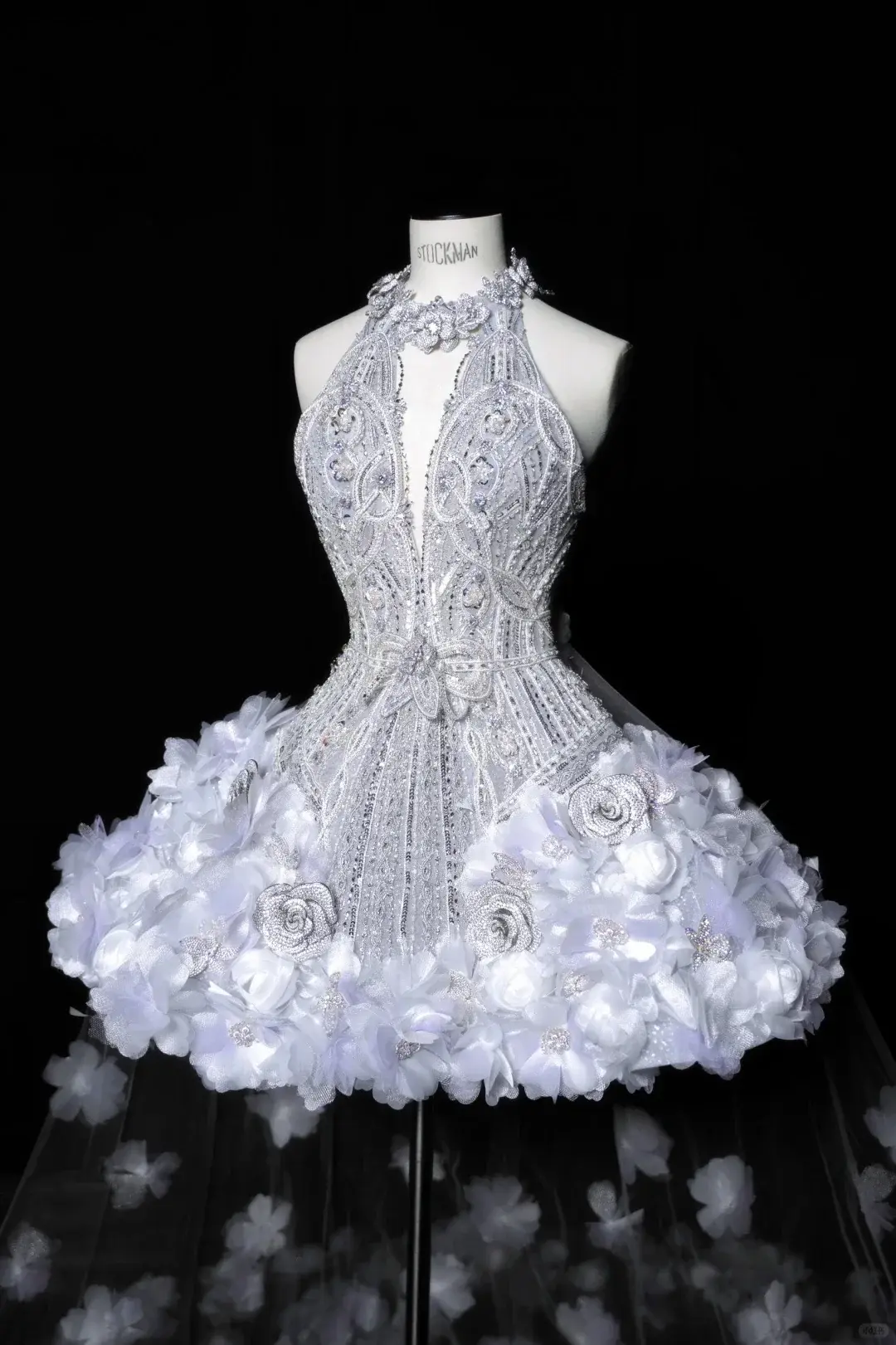 Silver halterneck diamond sequined open back sexy waist puffy skirt homecoming dress R4126