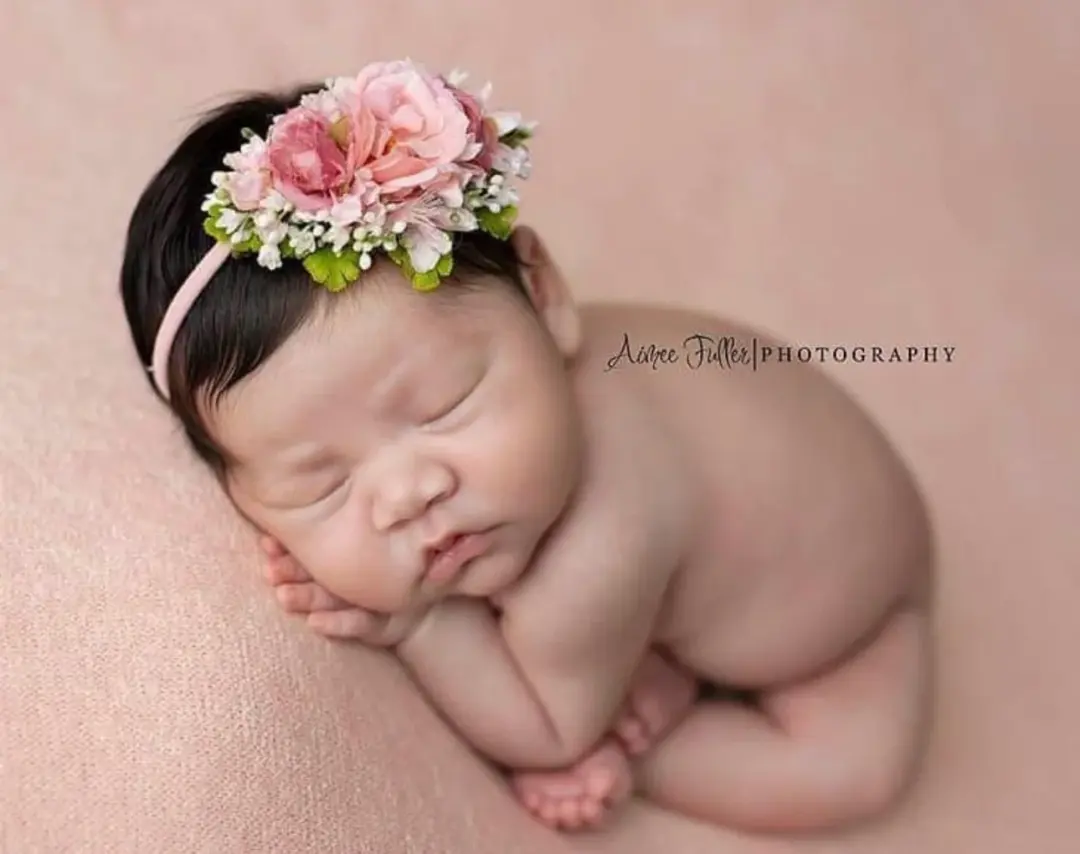 Chloe thick knit beanbag backdrop in Blush