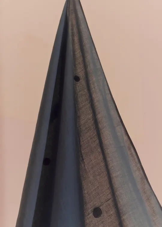 Curtain 05