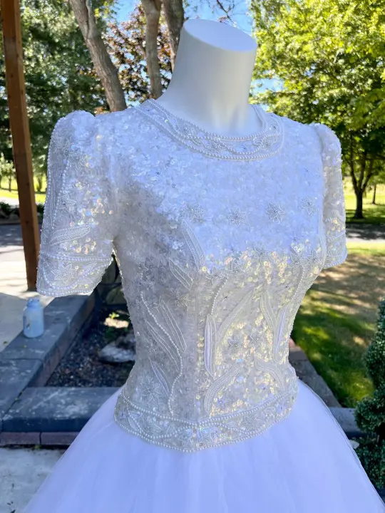 Stunning Vintage White Wedding Gown With Sequin/Beaded Bodice & Tulle Skirt
