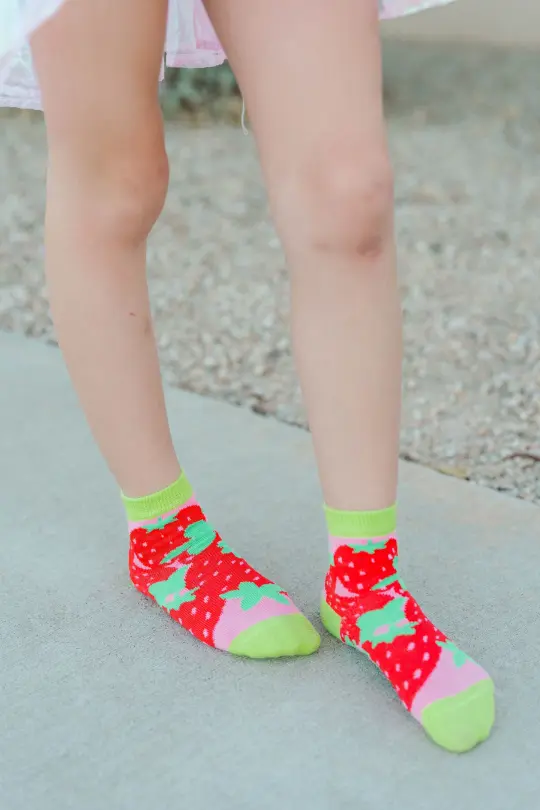 KIDS' CLASSIC STRAWBERRY JUMBLE SOCKS