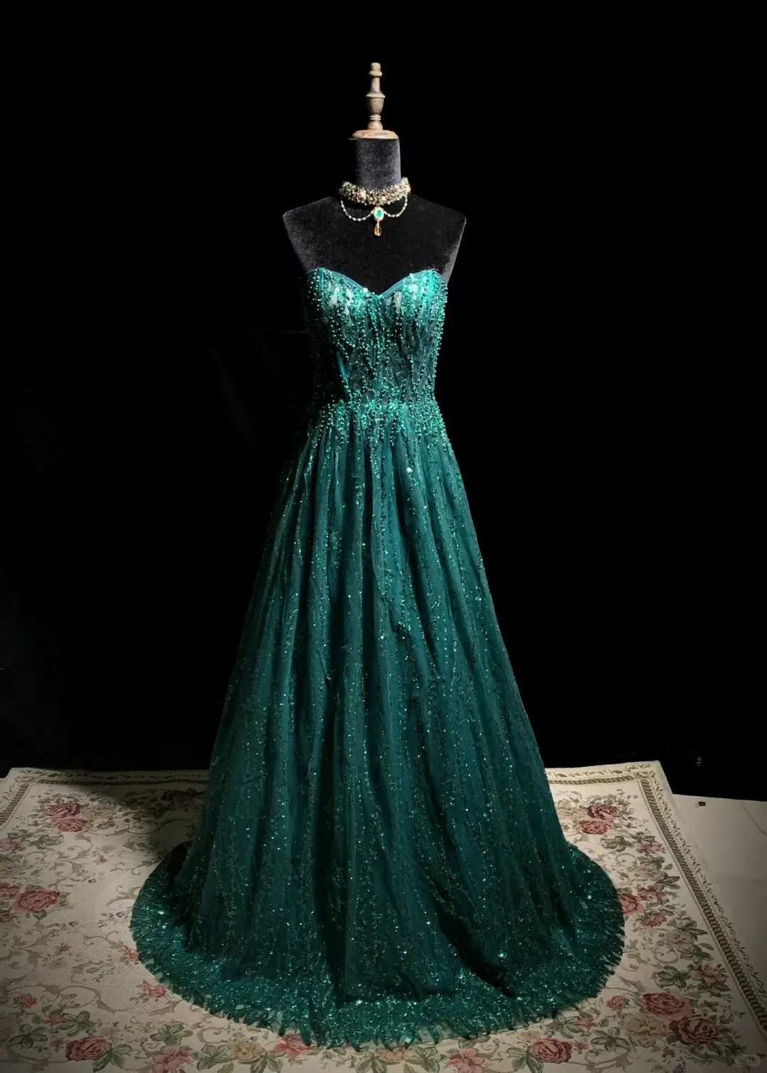 Green strapless fitted waist long sexy and elegant ball gown R8677