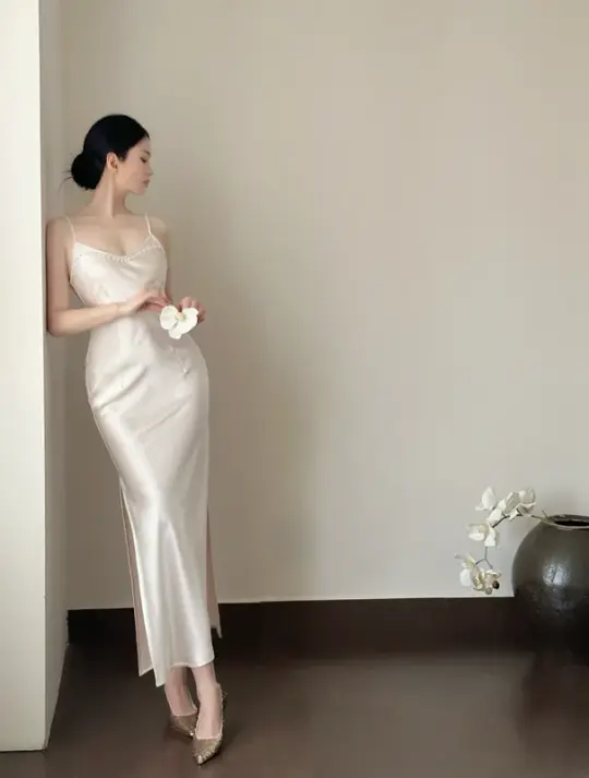 Champagne spaghetti strap, waist-cinched, slim-fit bodycon elegant prom dress R7957