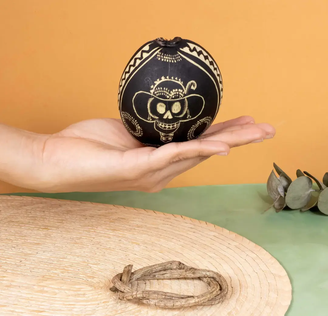 Día de Muertos Hand-Carved Mezcal Gourd, or Jícara with Natural Base