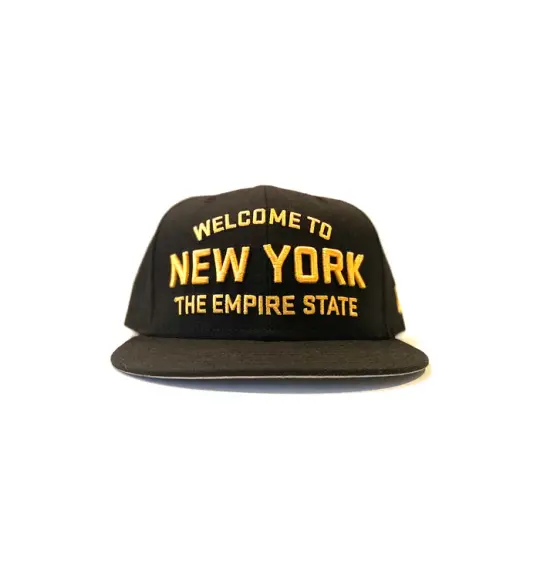 2520 X NEW ERA WELCOME TO NEW YORK THE EMPIRE STATE  9FIFTY SNAPBACK - BLACK/MANILLA