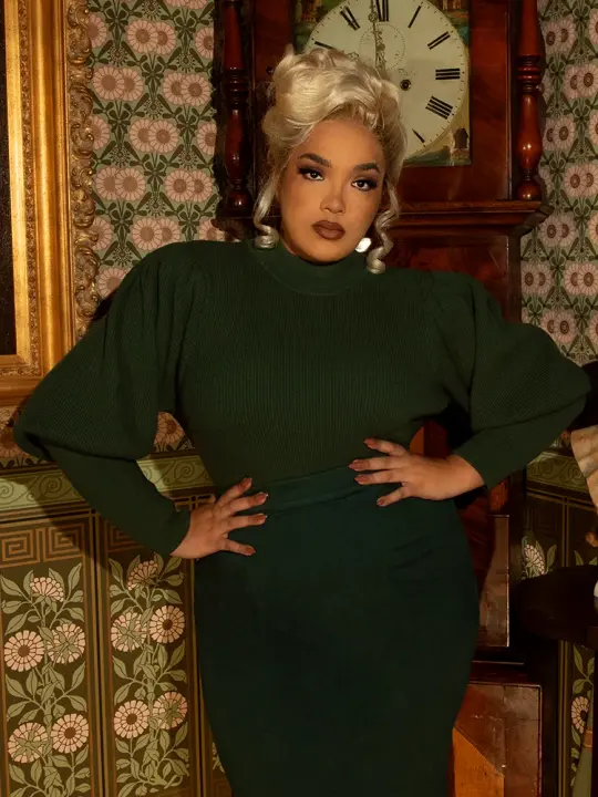 COMING BACK SOON - Victorian Cycling Pullover Sweater in Hunter Green