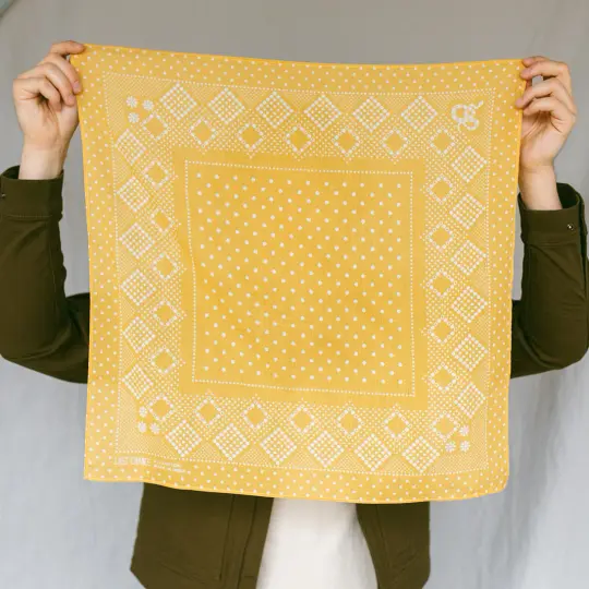 Cotton Daisy Bandana | Straw