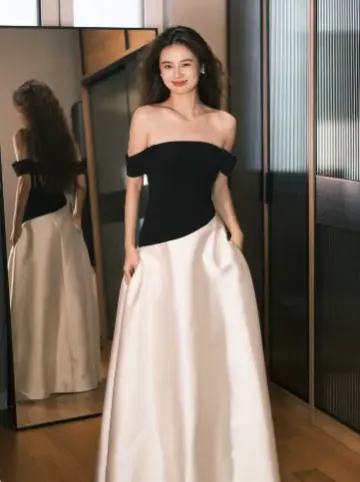 Minimalist Black and Whie A-Line Bateau Long Dress Bridesmaid Dress RS045