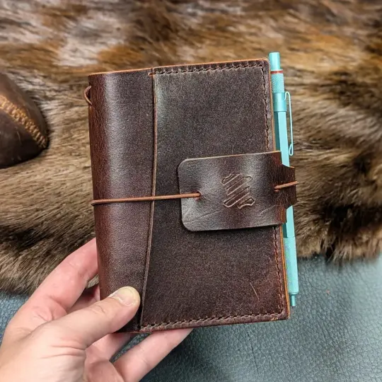 PASSPORT Traveller's Notebook | Forest Keep ROOTS, No. 10