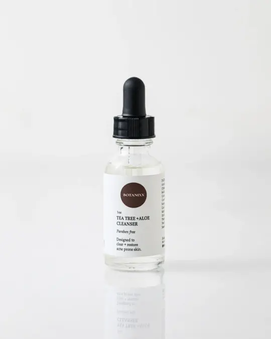 TEA TREE + ALOE VERA  CLEANSER