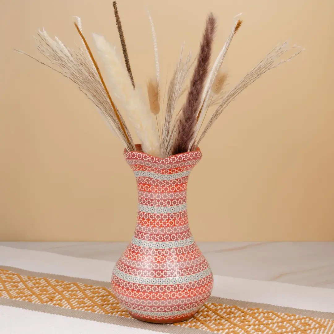 Capula Floral Opening Short Vase