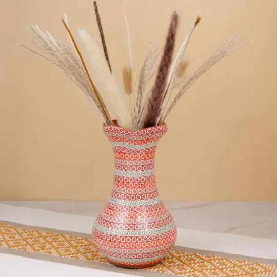 Capula Floral Opening Short Vase