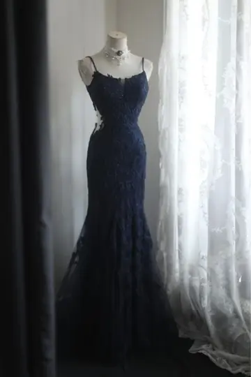 Navy blue halter-neck embroidered fitted waist bodycon long ball gown R6711