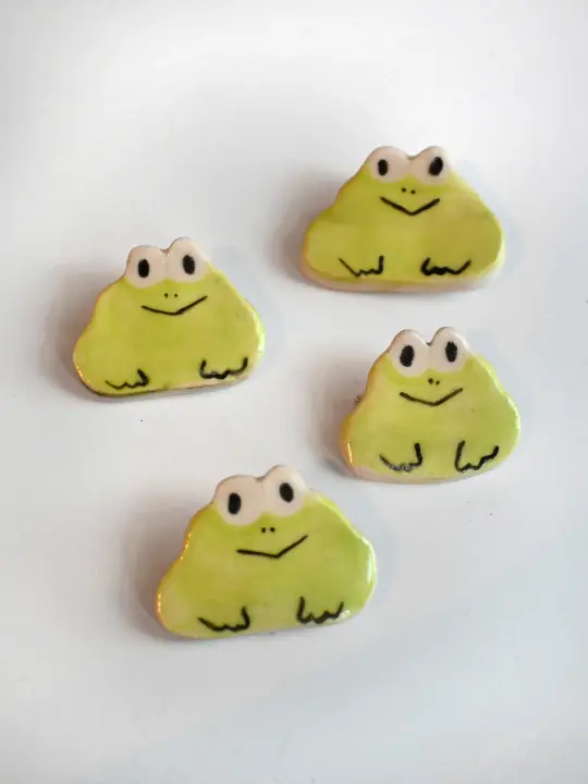 FROG Ceramic pin